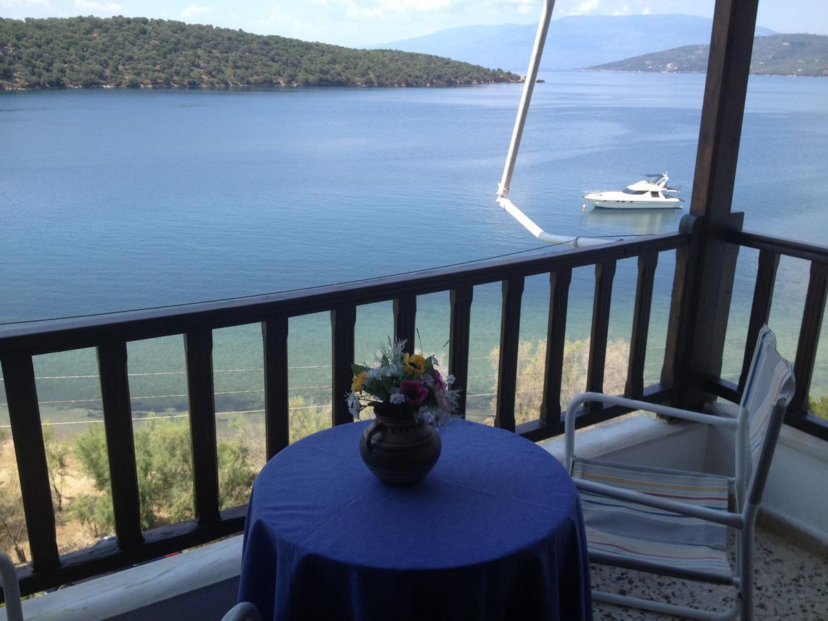 Blue Bay Hotel Milina Bagian luar foto